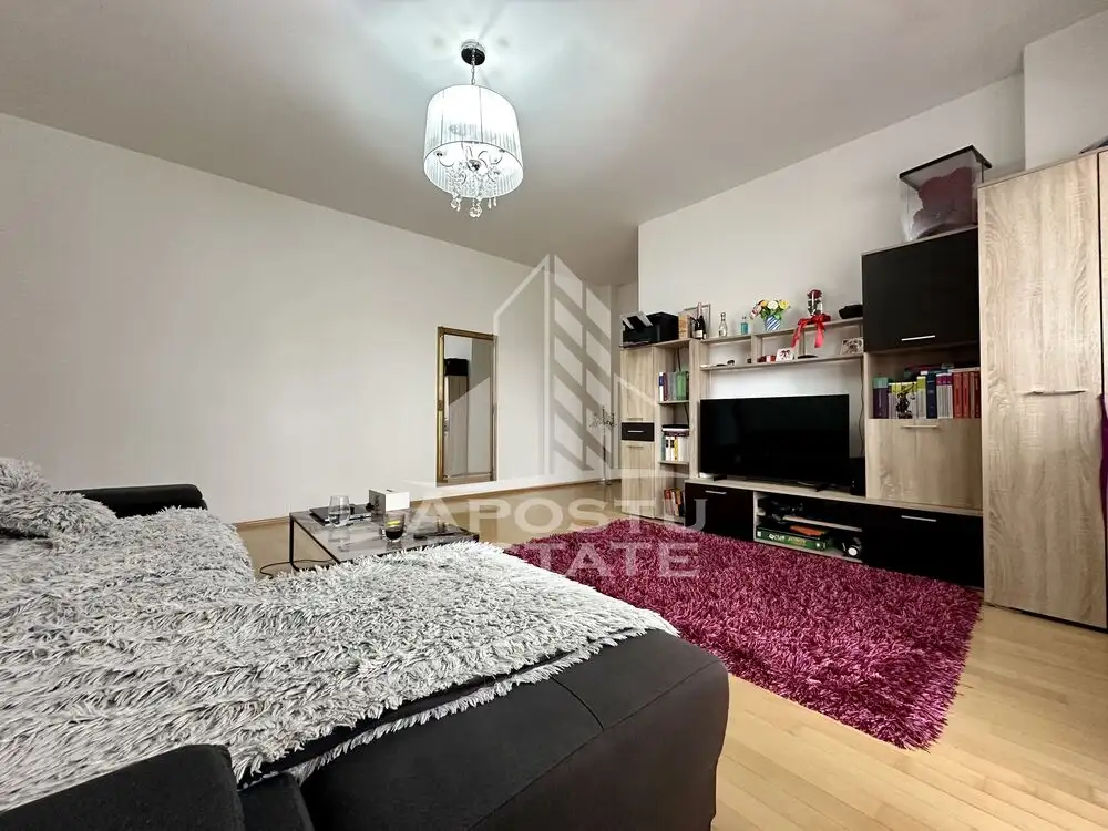 Apartament spatios cu 2 camere, centrala proprie, zona Dambovita