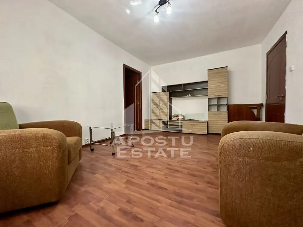 Apartament cu 2 camere, centrala proprie, parter inalt, zona Soarelui