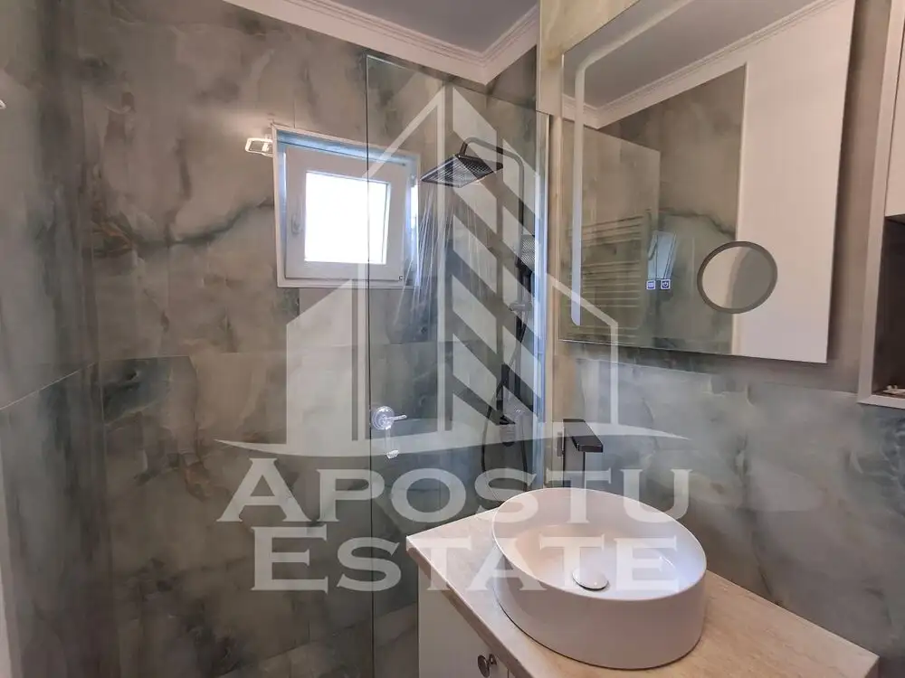 Apartament 2 camere semidecomandat parter in zona Miorita