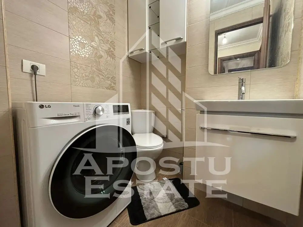 Apartament cu 3 camere,  etaj intermediar, zona Calea Aradului