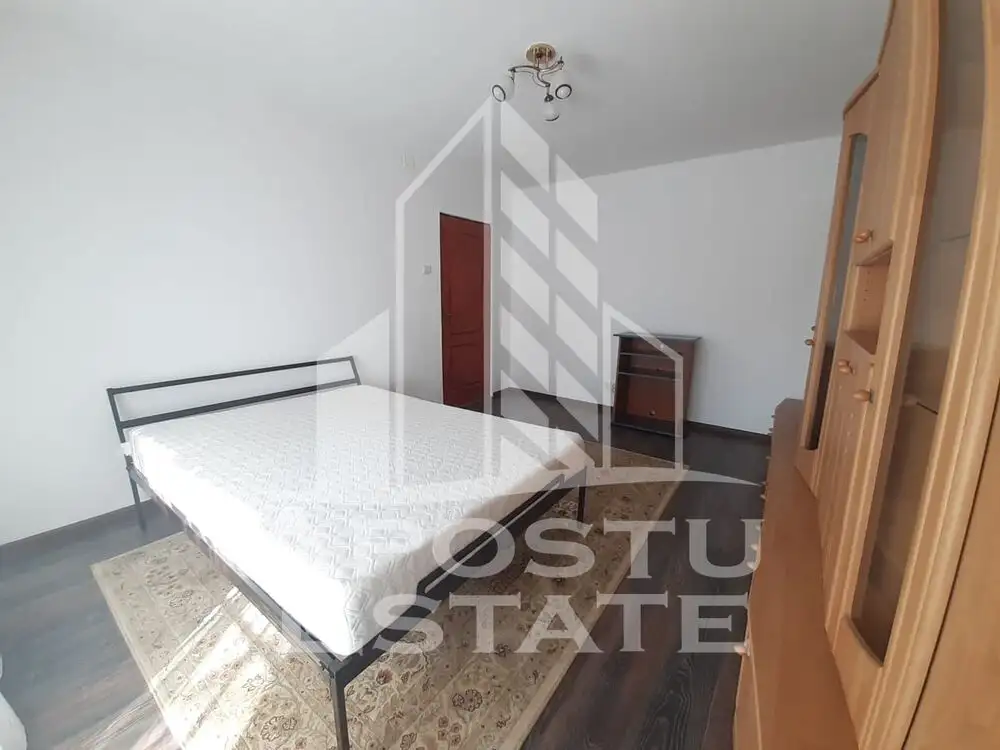 Apartament 1 camera, spatios, renovat, Zona Ciarda Rosie