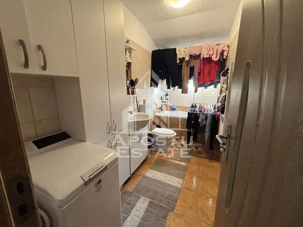 Apartament cu 3 camere in zona Dambovita, centrala termica