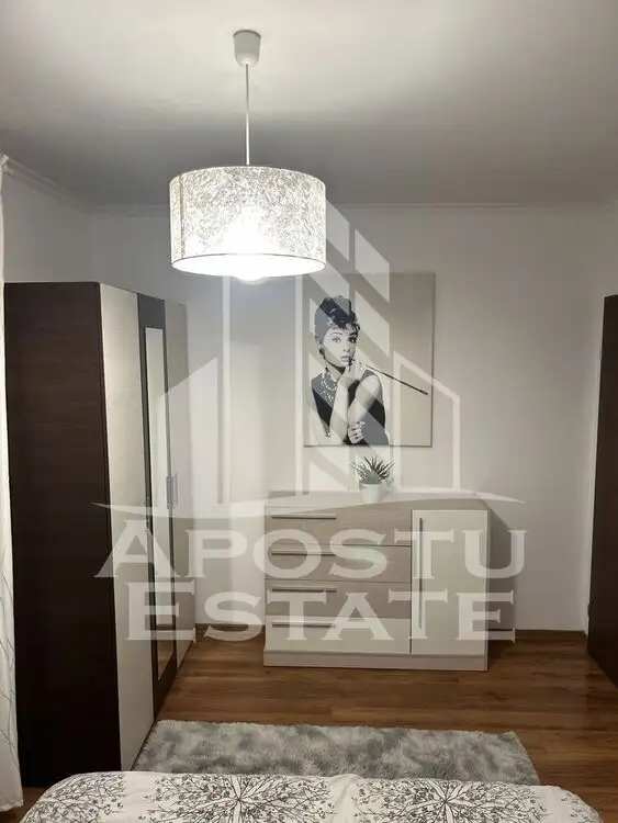 Apartament modern  cu 3 camere, centrala proprie, zona Modern