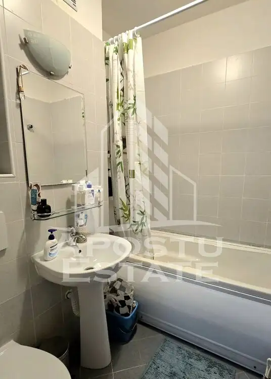 Apartamentul cu 2 camere, centrala proprie, bloc nou, zona Aradului