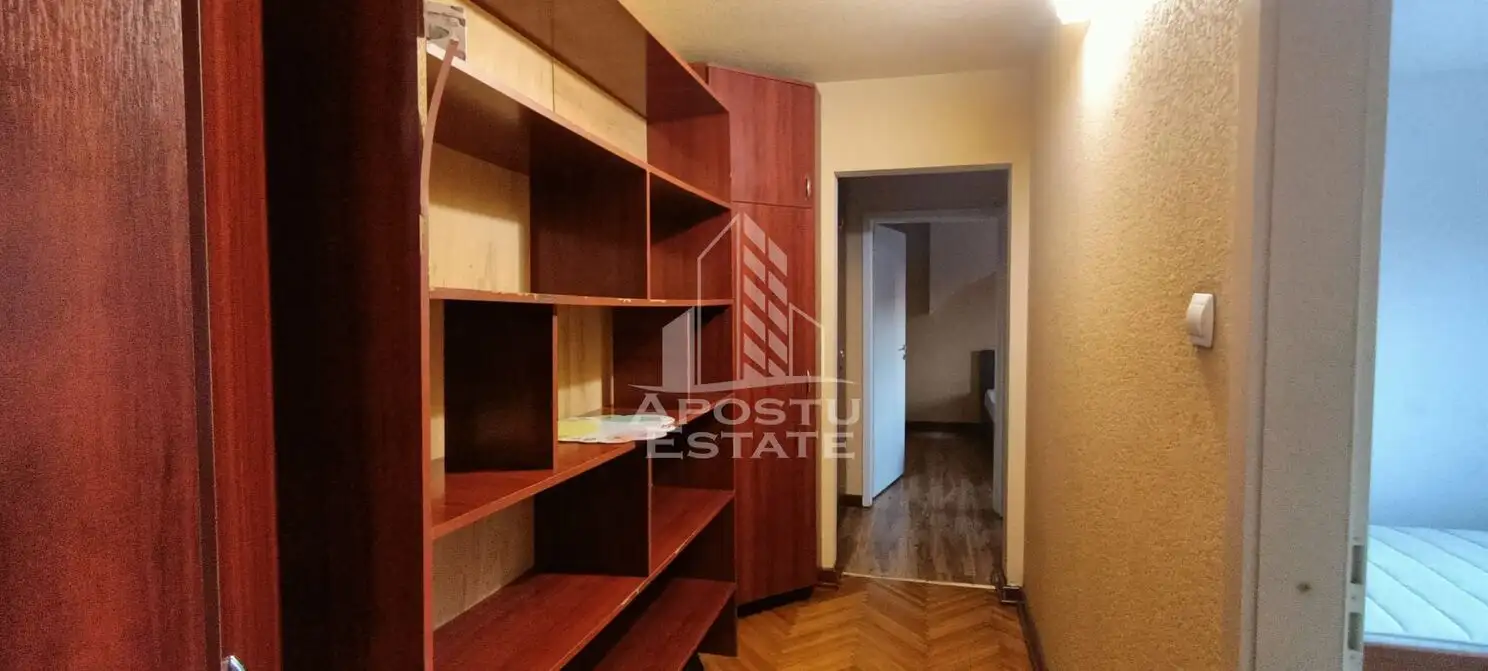 Apartament cu 3 camere, aer aconditionat , Aradului