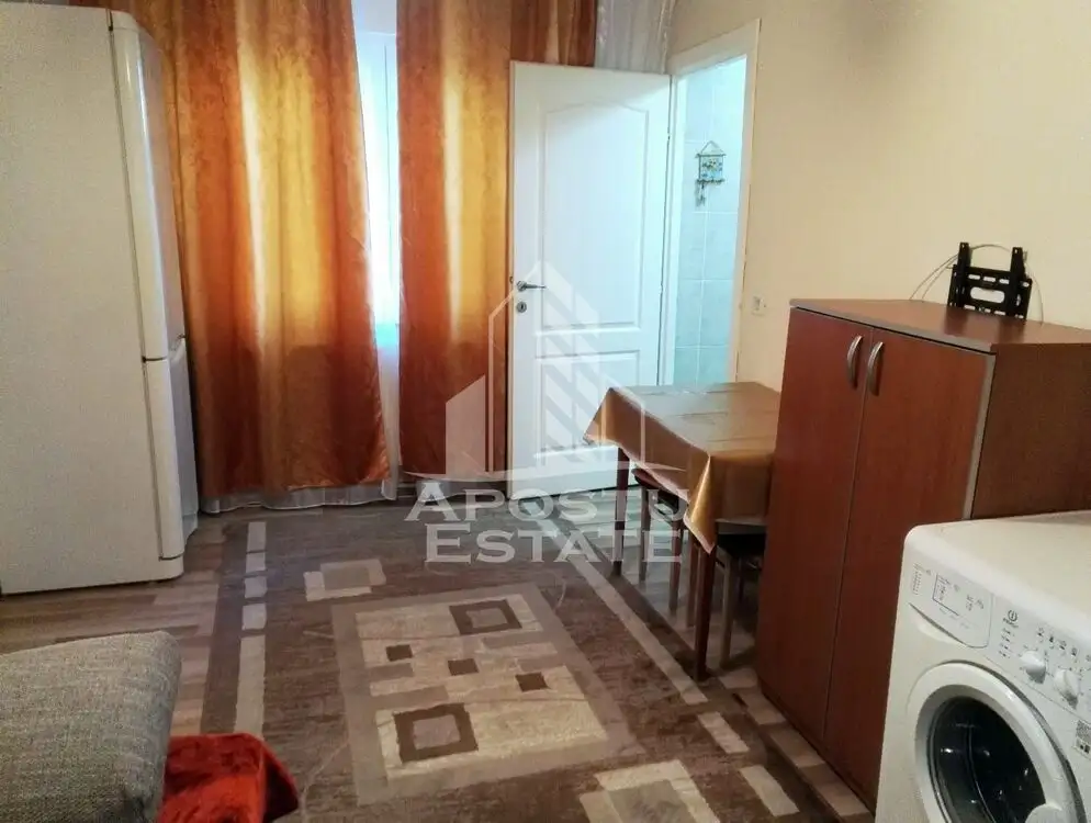 Apartament 2 camere la parter in piata Doina