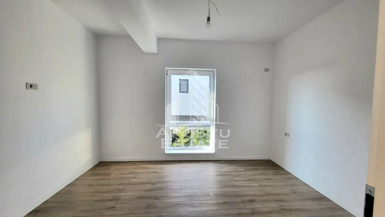 Duplex nou,3 dormitoare,3 bai,Dumbravita,zona Cora