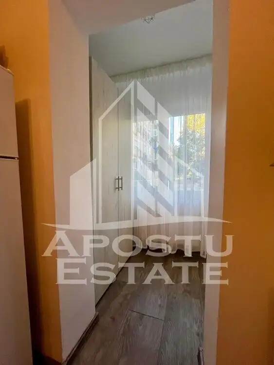 Apartament 1 camera cu bucatarie separata,recent renovat,zona Lipovei