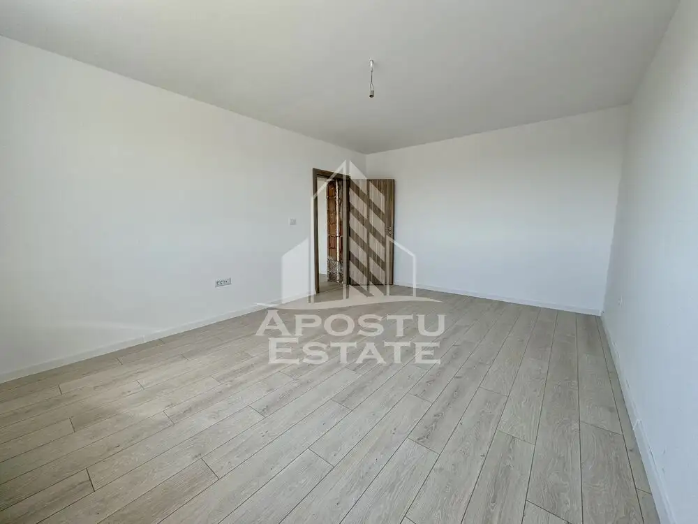 Apartament cu 2 camere, bucatarie inchisa, etaj intermediar, Braytim