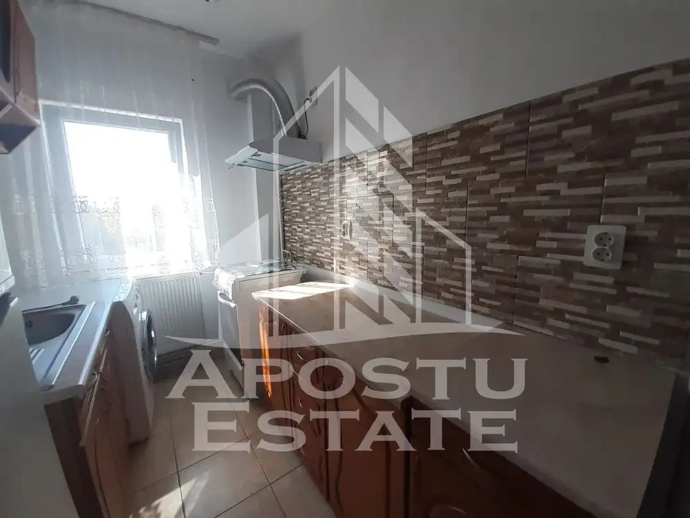 Apartament 1 camera, spatios, renovat, Zona Ciarda Rosie