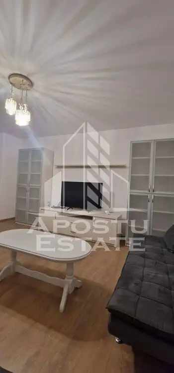 Apartament cu 2 camere, loc de parcare, parter inalt, zona Aradului