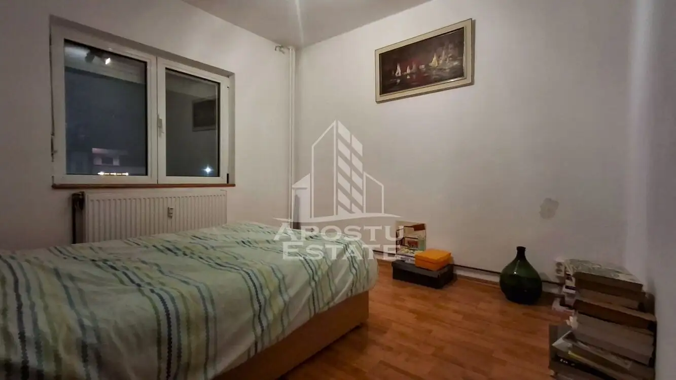 Apartament 4 camere decomandat, etajul2