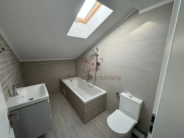 Apartament 3 camere, 74 mp- . 2 locuri de parcare