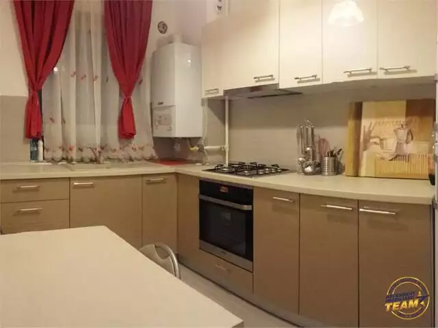 Apartament cochet cu trei camere Avangarden,Brasov
