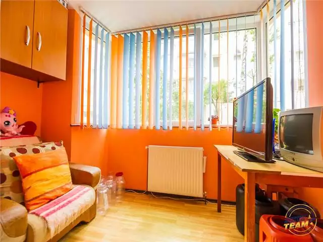 Apartament decomandat, in ambianta verdelui, insorit pozitionat,Brasov