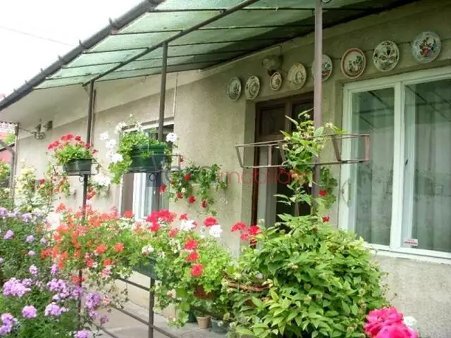 Casa 4 camere de  vanzare in Cluj-Napoca, Semicentral 