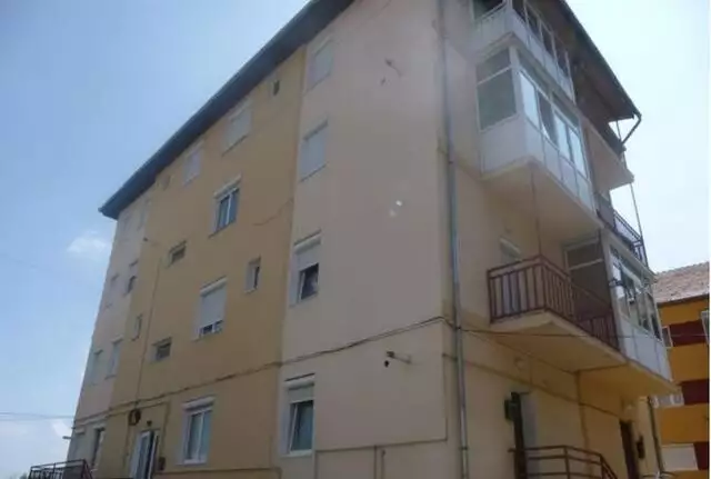 Apartament 3 camere in Alba Iulia str.Septimius Severus, nr.16B, bl.3, et. P si et.1, jud AB