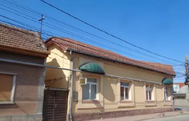 Casa si teren situata in loc Lugoj