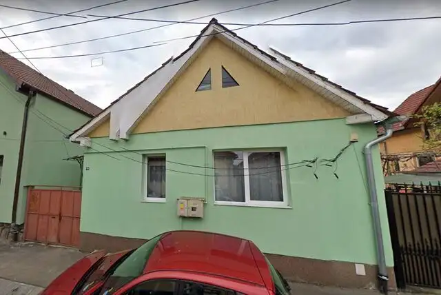 Cota de 3/4 din teren si casa in Sibiu, str. Varga Ecaterina