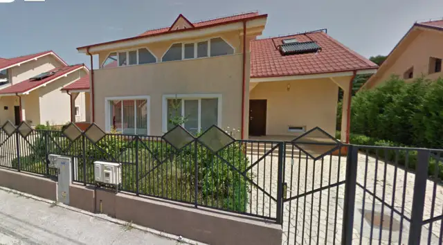 Casa tip vila D+P+E+M zona Parc Gheraiesti, Bacau