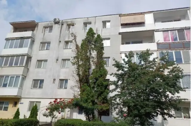 Cota de 3/16 din apartament 3 camere in Turda, str. Hategului, nr.15, etaj 4, jud. Cluj 5679017