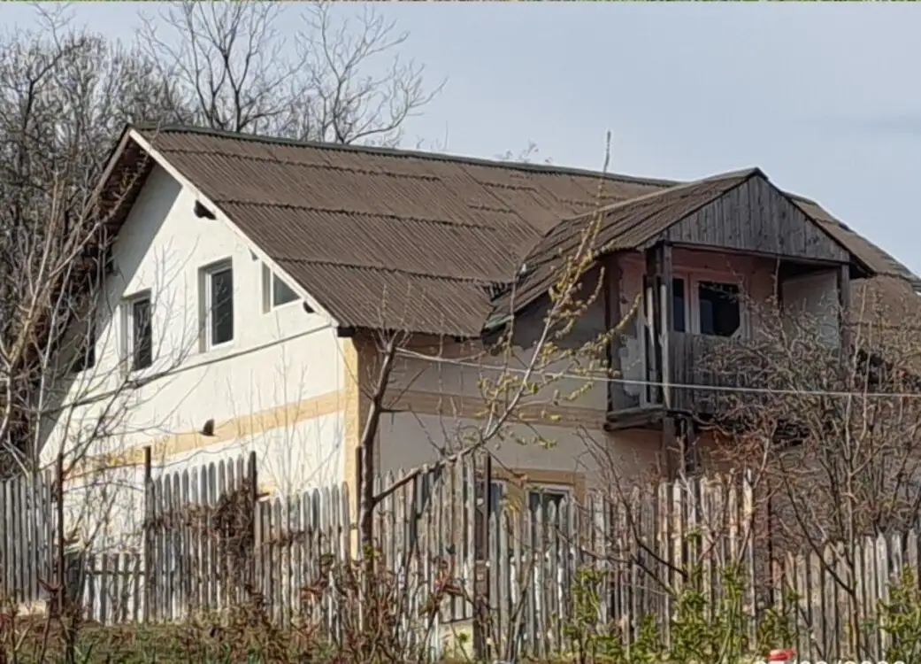 Casa cu teren, Loc.Tomesti, Com. Tomesti, Jud. Iasi