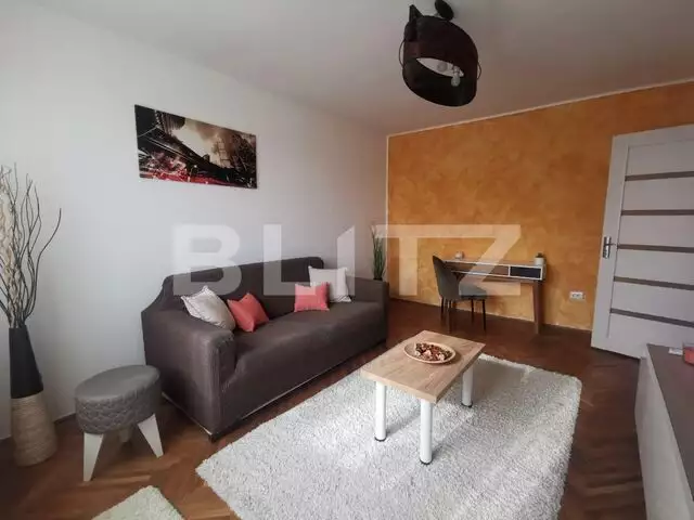 Apartament decomandat, 2 camere, etaj intermediar, Calea Bucuresti