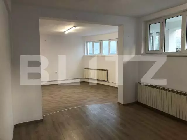 Spatiu comercial de 70mp luminos cu vad bun, locuri de parcare, renovat, zona Ultracentrala