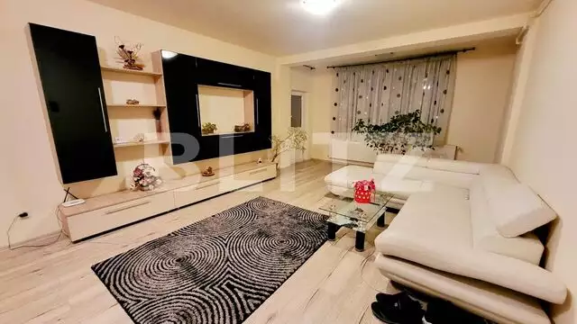 Penthouse 90 mp, 70 mp terasă, 4 camere, zona Centrala