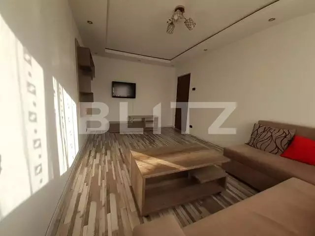 Apartament spatios, 3 camere, 72 mp, zona Vlaicu