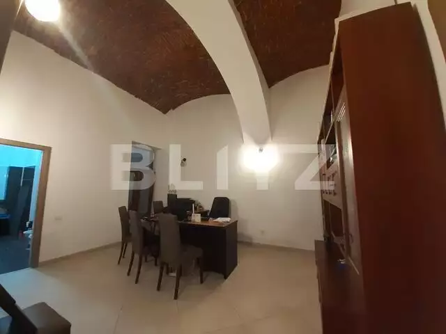 Spatiu pentru deosebit birouri, 65 mp, zona Ultracentrala