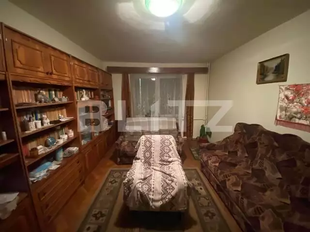 Apartament 3 camere, 2 bai, 76 mp, etaj intermediar, zona Tudor