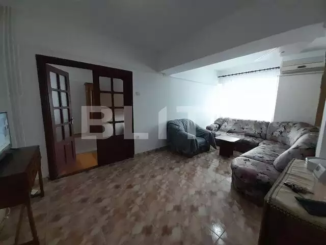 Apartament de 3 camere, 83 mp, centrala termica, zona Piata Mare