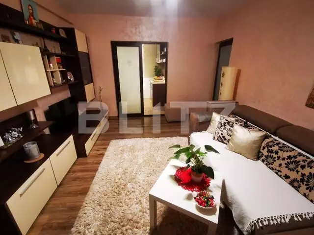 Apartament 3 camere,  62mp+terasa 14mp+loc de parcare, in zona Nicolina