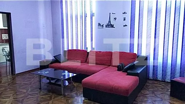 Apartament 2 camere decomandat 100 mp utili, zona Centrala! Negociabil