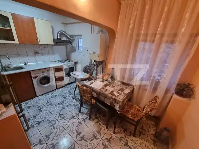 Apartament 3 camere semidecomandat, Lapus( Zona Caminului 10)