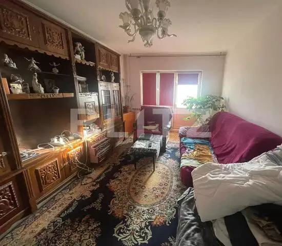 Apartament 3 camere, decomandat, 64 mp, zona Km 5