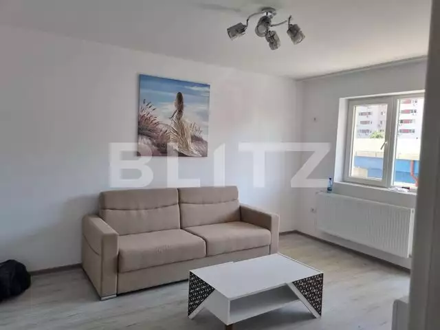 Apartament de 3 camere, centrala proprie, parcare, zona Pallady 