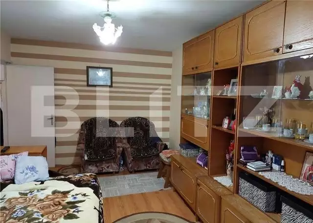 APARTAMENT 3 CAMERE, ZONA Lipovei 56MP 