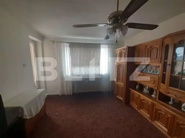 Apartament 3 camere 72 mp 