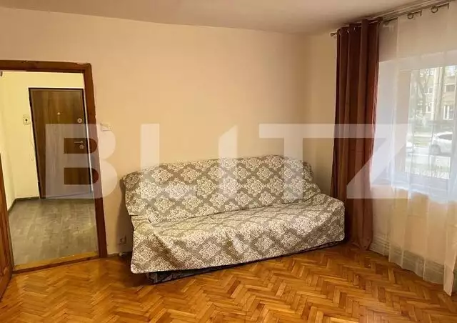 Apartament de 2 camere, semidecomandat, 65 mp, zona Micălaca