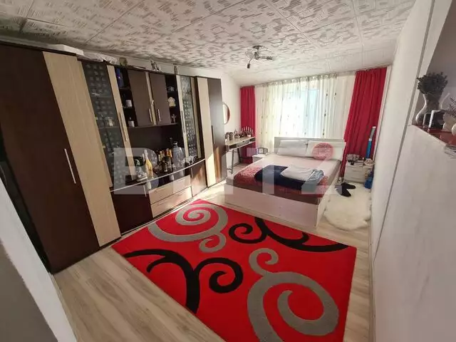 Apartament 3 camere, zona Andrei Muresanul 