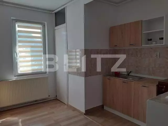 Apartament cu 3 camere, 72mp, decomandat, zona Tudor