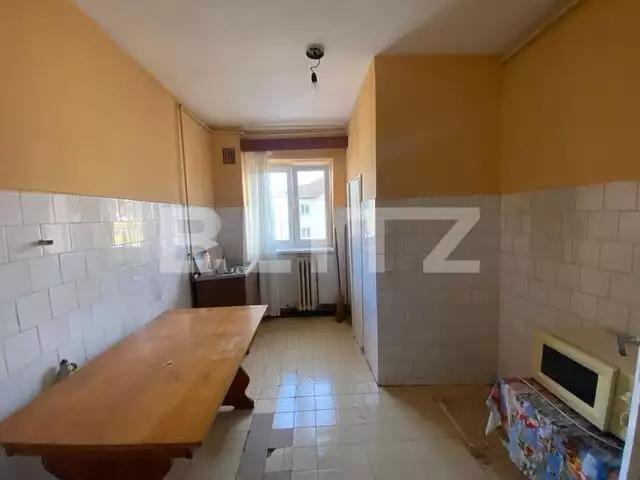 Apartament 2 camere, etaj 3, zona Cetate-Bd. Transilvaniei