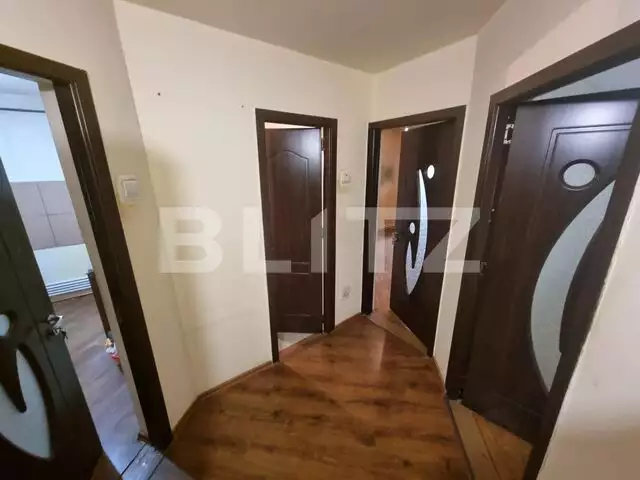 Apartament 2 camere decomandat, Cornitoiu( zona Liceul Bibescu)