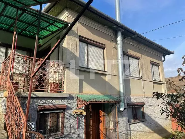 Casa individuala de vanzare in Mera, 150 mp utili si 840 mp de curte