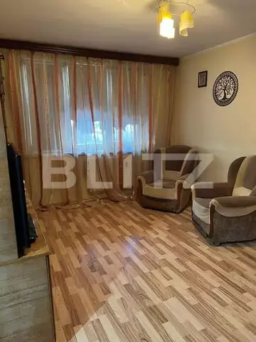 Apartament 2 camere semidecomandat, 48 mp, Calea Bucuresti, zona Scoala 21