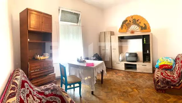 Reducere de pret! Apartament spatios cu o camera, 44 mp, pivnita, zona Boul Rosu