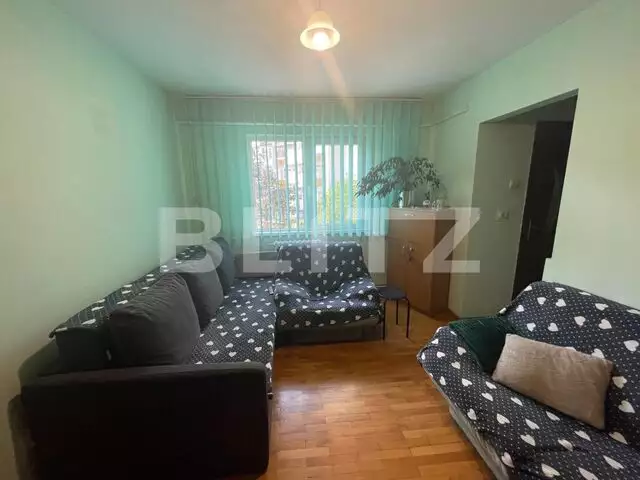 Apartament de 3 camere, 45mp, semidecomandat, zona Parang