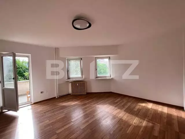 REDUCERE! Apartament 2 camere decomandat pretabil birouri, et. 1, 49 mp utili, Ultracentral